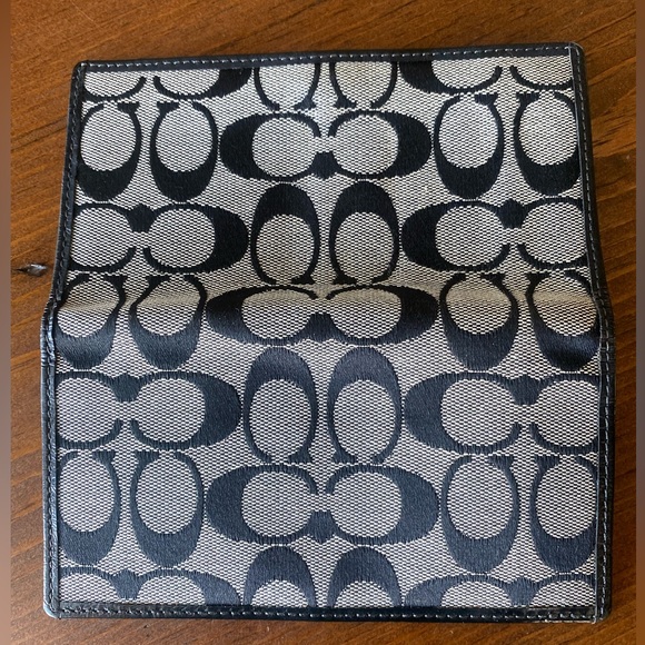 Black Coach Wallet, gently used - Picture 5 of 6